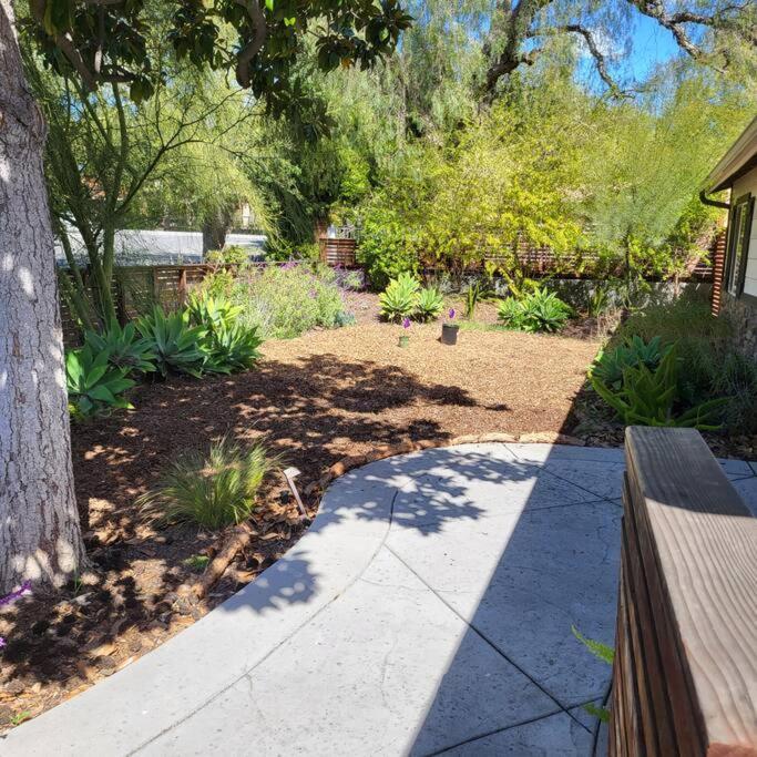 Bouganvilla 4-Bedroom, 2-Baths, Single Family House Thousand Oaks Bagian luar foto